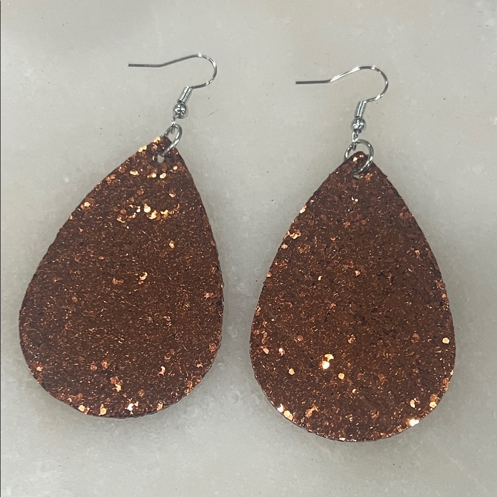 5/$30 Sale 🎃 Glittering Copper Teardrop Earrings